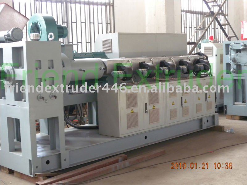 PVC solid-wall and core-layer foam pipe extrusion line