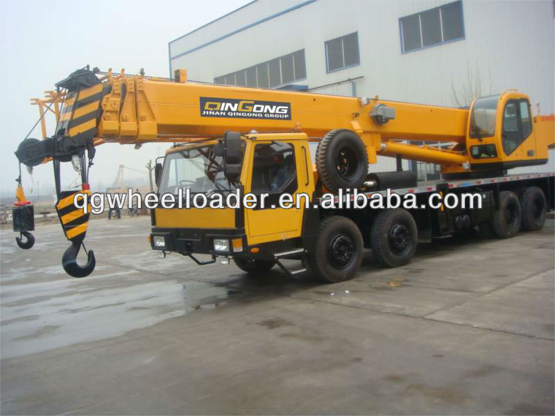 Qingong brand 50 tons Hydraulic truck crane/mobile crane for sale