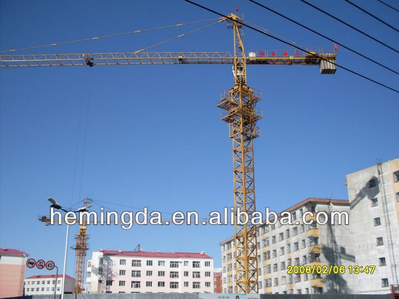 QTZ250 Travelling Tower Crane