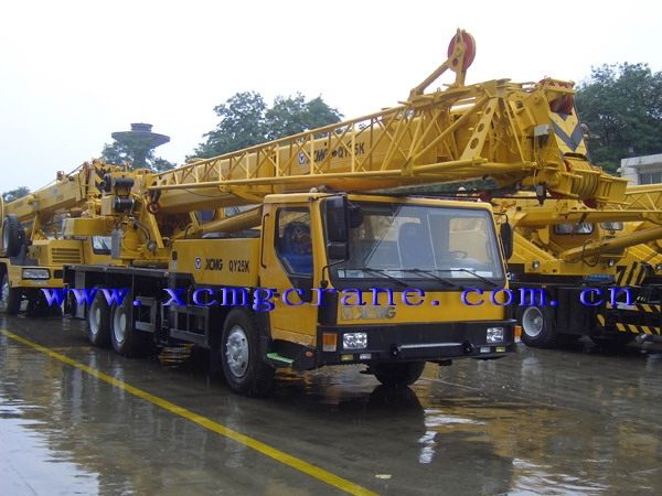 QY25K-1 Truck crane