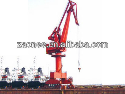 Rail-mounted crane for dock and shipyard/portal crane