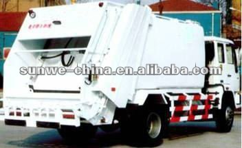 Refuse Compactor / Garbage Truck