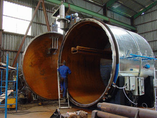 Rubber vulcanizing boiler