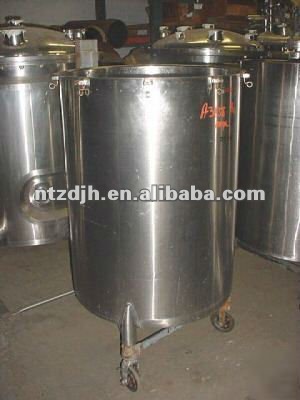 sanitary stainless steel water storage tanks