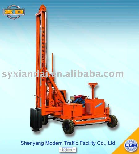 self-propelled hydraulic pile driving machine