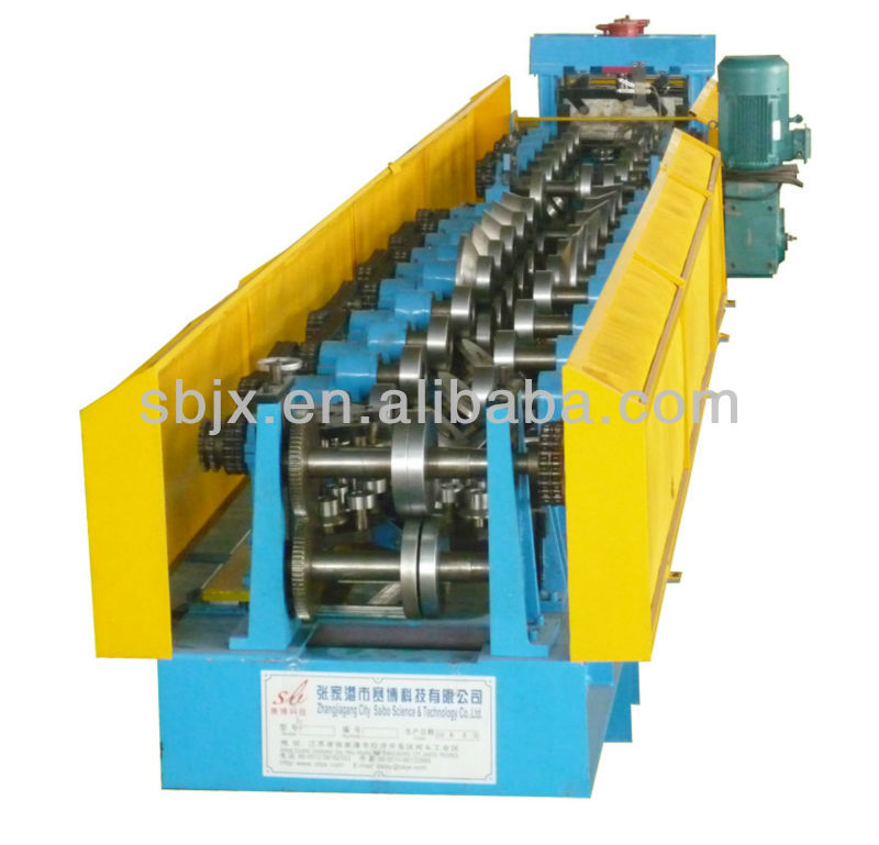 Semi-automatic C-Z purlin interchanable roll forming machine (Drive by chain)