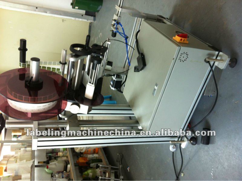 semi-automatic labeling machine