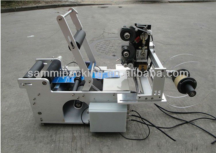 Semi Automatic Round bottle labeler with date printing
