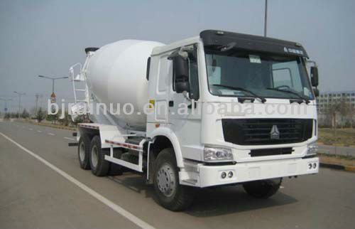 SINOTRUK HOWO 6x4 336HP Concrete Mixer Truck