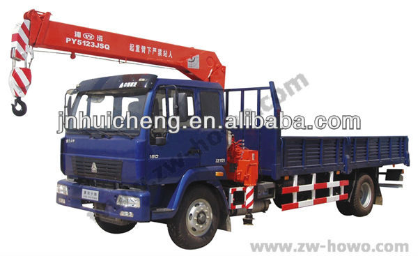 SINOTRUK HOWO CARGO TRUCK WITHSINOTRUK HOWO CARGO TRUCK WITH CRANE