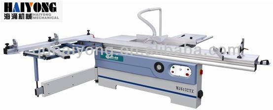 Sliding table saw machine