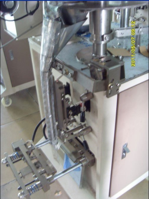 Small and middle bag packaging machine for food (160A)