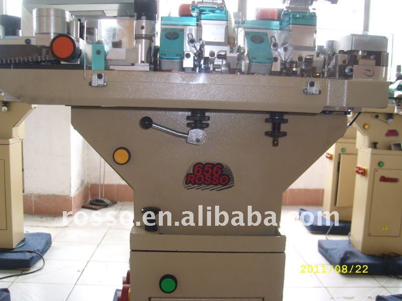 Socks machining machine