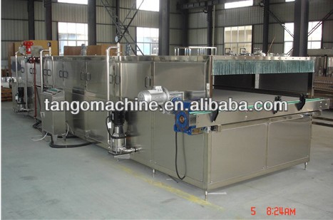 Spray cooling machine