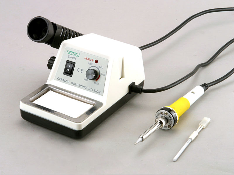 SR-976 AUTO-TEMP. SOLDERING IRON STATION