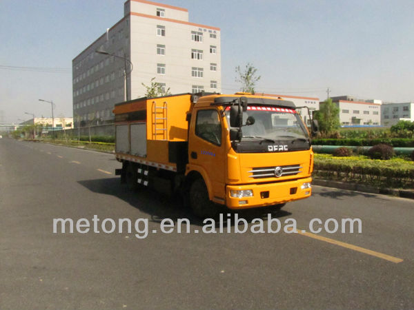 Thermal regeneration road maintenance vehicle