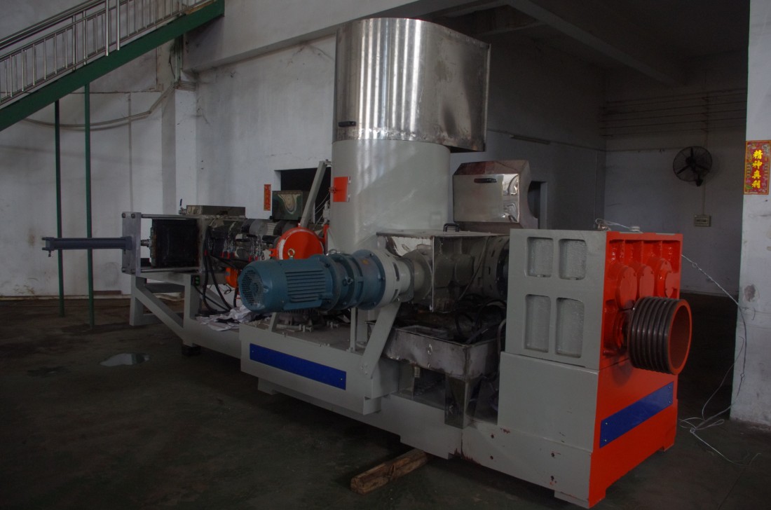 Three-in one Function Film recycling granulating extrusion line SJ-190(water plastic PE)
