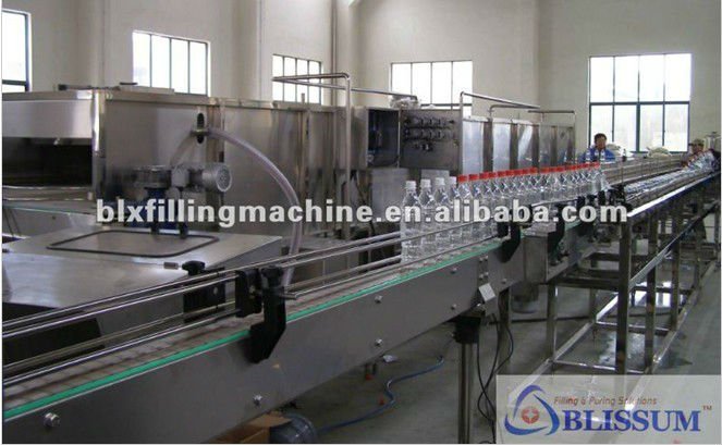 Three-in-one juice washing filling capping machine