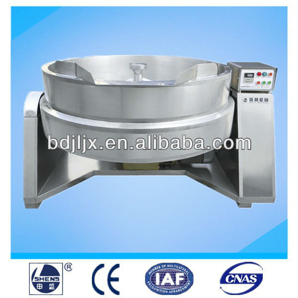 Tilting industrial steam kettle with agitator