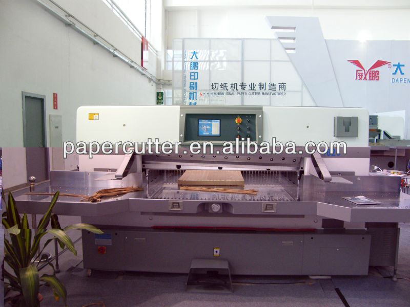 Touch screen double worm wheel paper cutting machine price