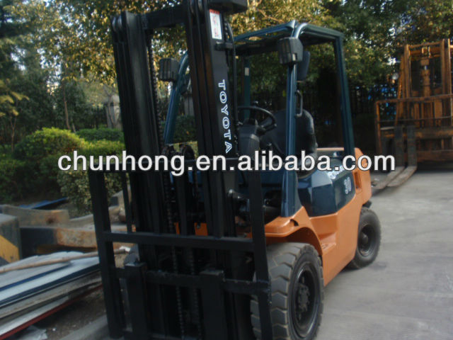 toyota forklift 3t 7FD30, used forklift toyota 3t, 3 mast 5m lfting height, original from japan