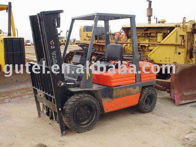 TOYOTA used diesel forklift 2FG30