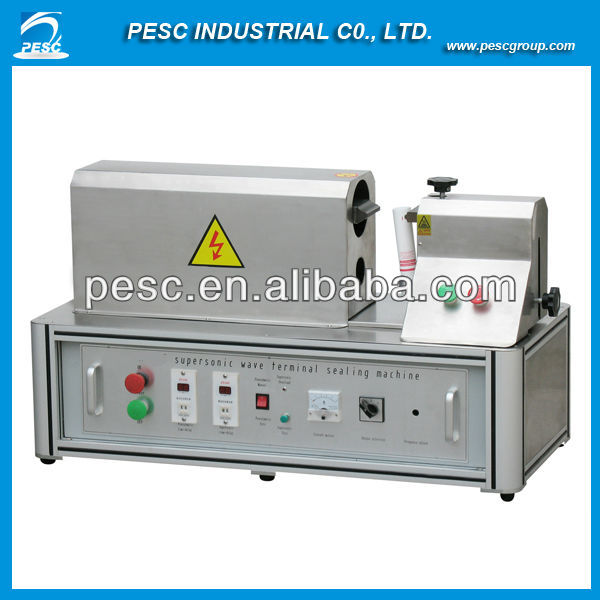 Ultrasonic sealing machine