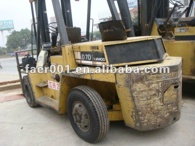 underselling Forklift Deawoo D70 and the machine is very good
