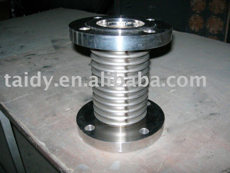 Universal Expansion Joint