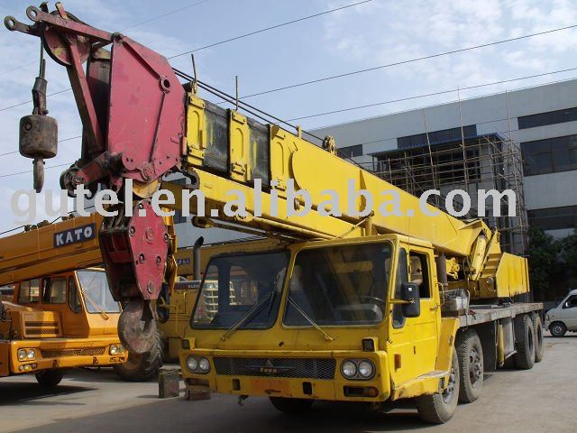 Used cane kato truck crane NK300