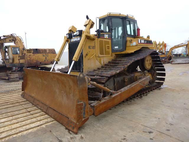 used CAT bulldozer D6