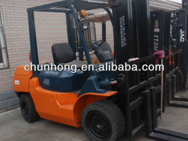used forklift toyota 4t 7FD40, excellent condition, original from japan