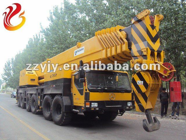 used hydraulic truck crane Tadano 250 TONS on sale