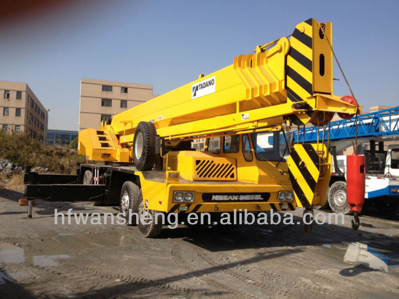 used hydrualic truck crane TADANO 65ton
