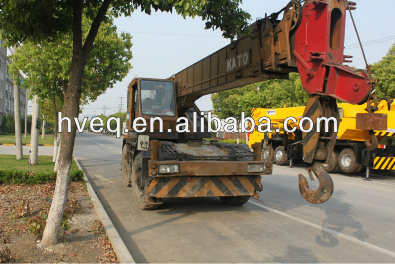 Used KATO rough terrain crane 25t for sale