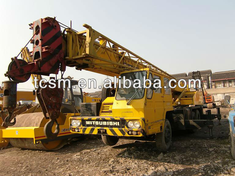 used mobile truck cranes Tadano TL250E on sale