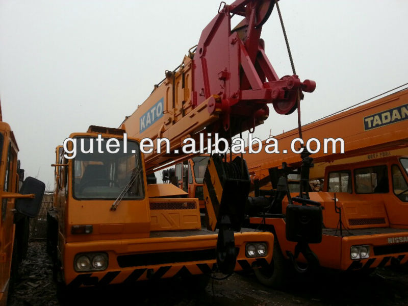 Used truck crane Kato 30ton crane NK300E