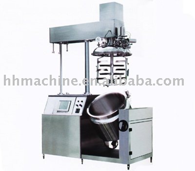 Vacuum homogenizing mixer