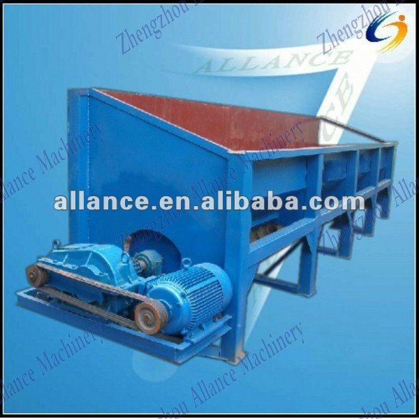 Wood logs debarking machine