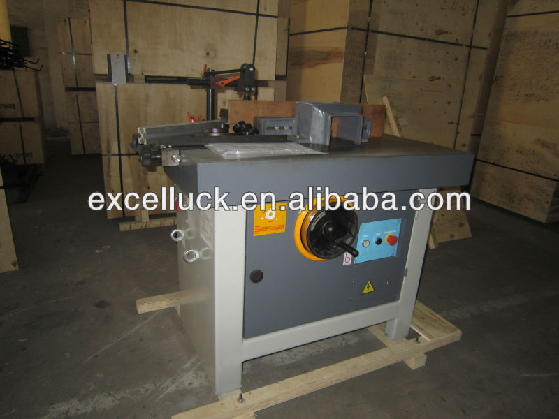 Wood spindle moulder