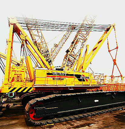 XCMG crawler cranes QUY250,25 ton, low price and high quality