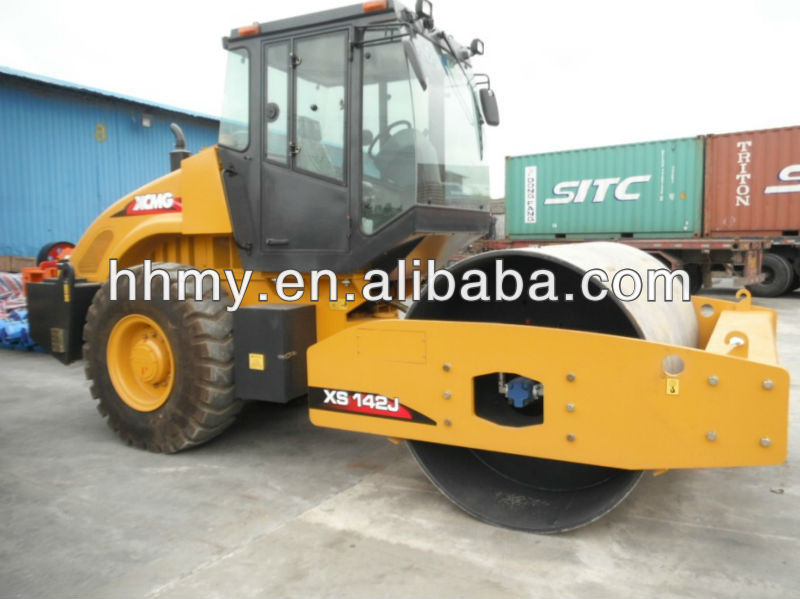 XCMG XS142J mechanical single drum road roller