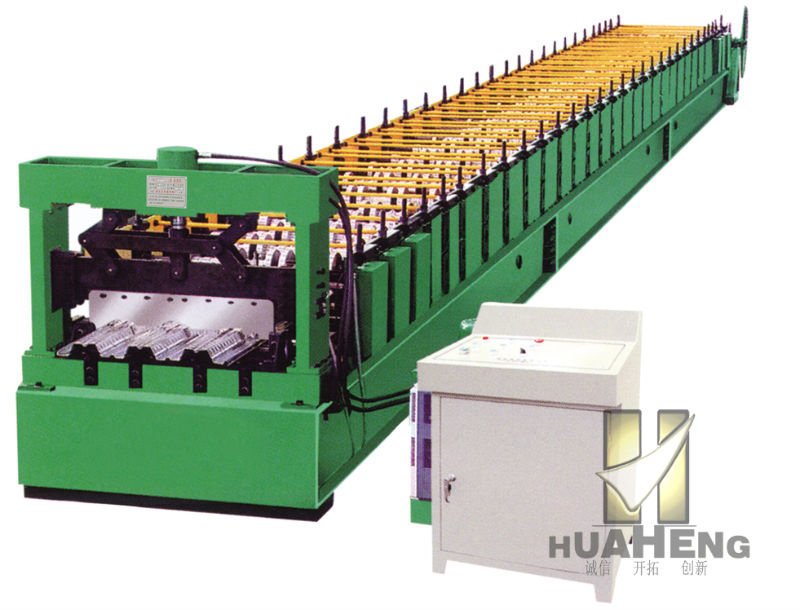 YX00KM51-305-914 Deck Roll Forming Machine