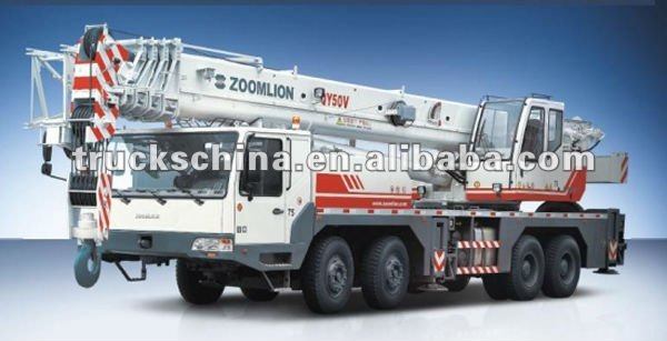 Zoomlion 5-section telescopic boom 50 ton truck crane