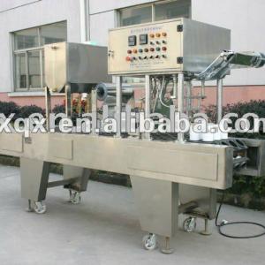 Automatic cylinder-packaged wet tissue wetting machine