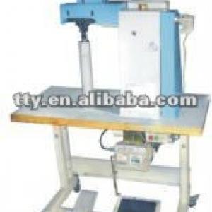 Automatic glue-coating side-seperating punching machine