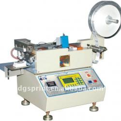 Automatic label cutting machine