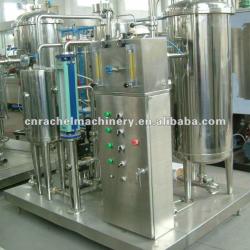 Carbonated beverage CO2 mixer