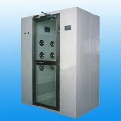 Class 100 cleanroom air shower