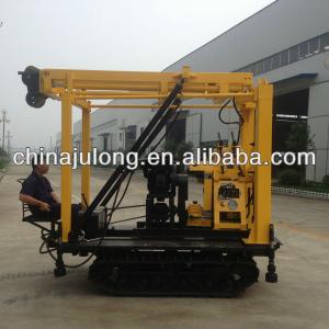 Crawler mounted portable water well hydraulic drilling rig